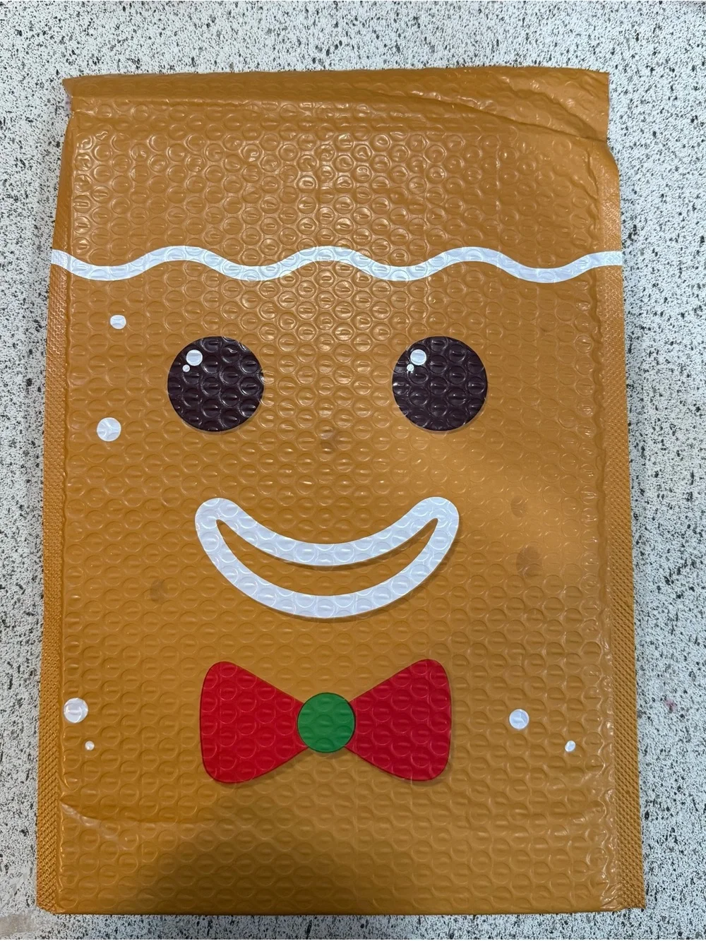 50 Pack of 10x13 Holiday Bubble Mailers - 25 Santa Face and 25 Gingerbread Man
